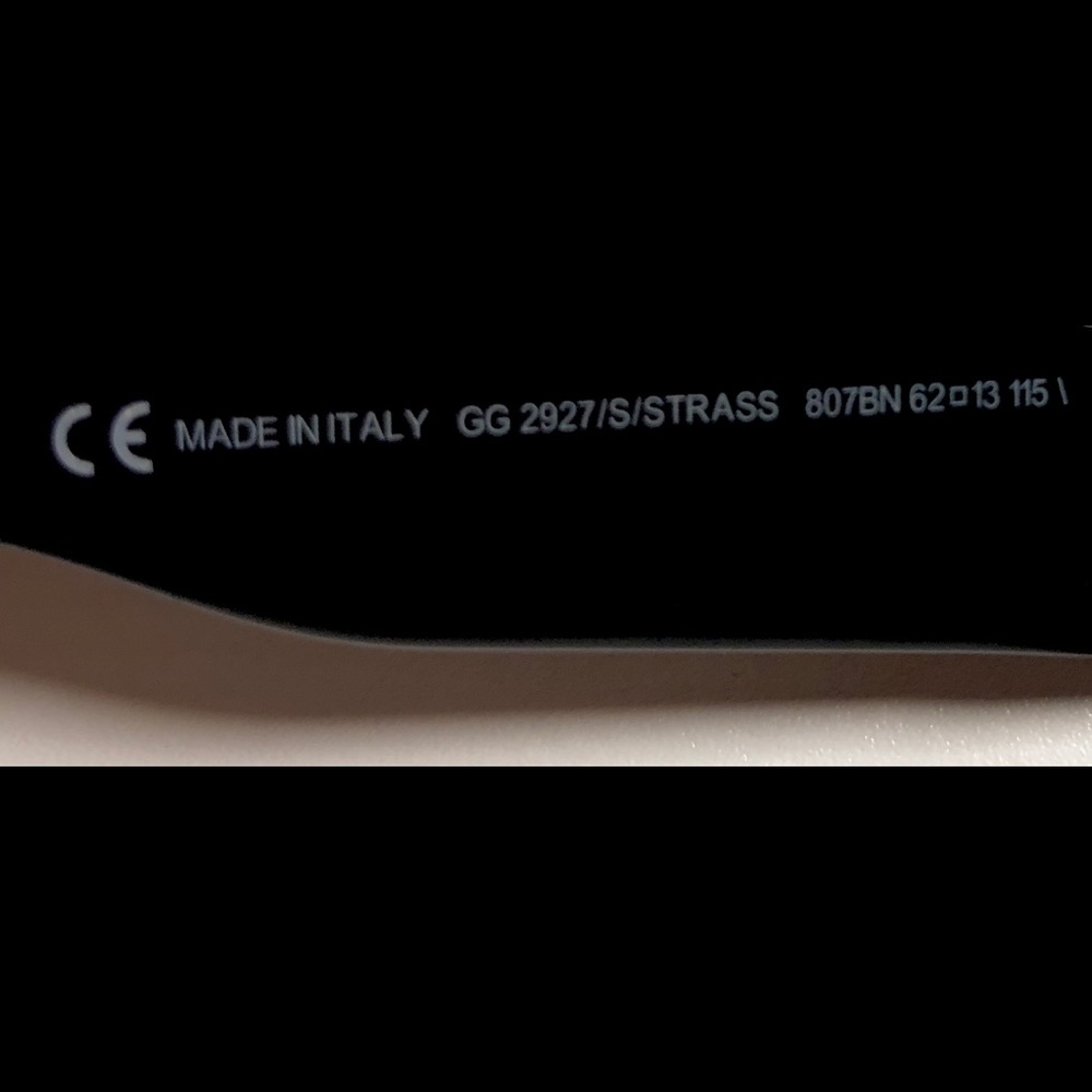 Gucci Black Oversized Sunglasses with Gray Lenses - Picture 3 of 9